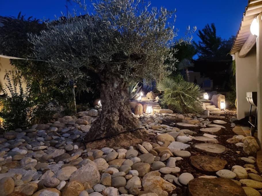 Une Oasis Au Pays De Cezanne Екс ан Прованс Екстериор снимка